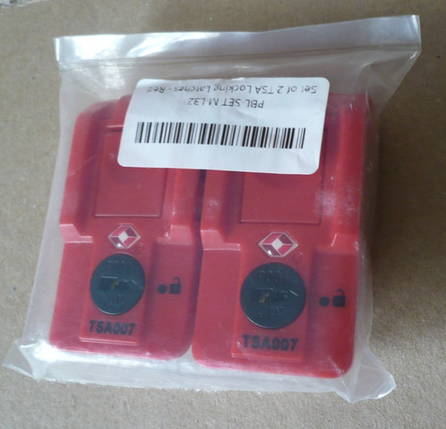 Red pelican 1535 1615 - red, air