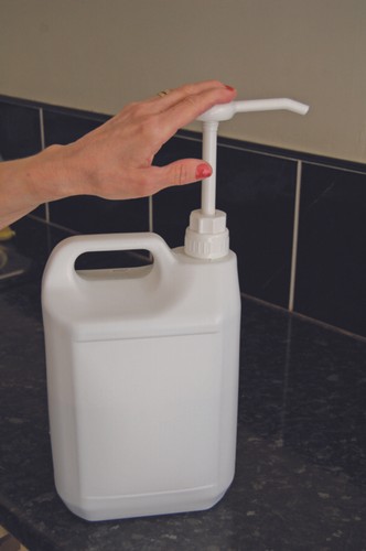 Pelican pump dispenser - pelican,